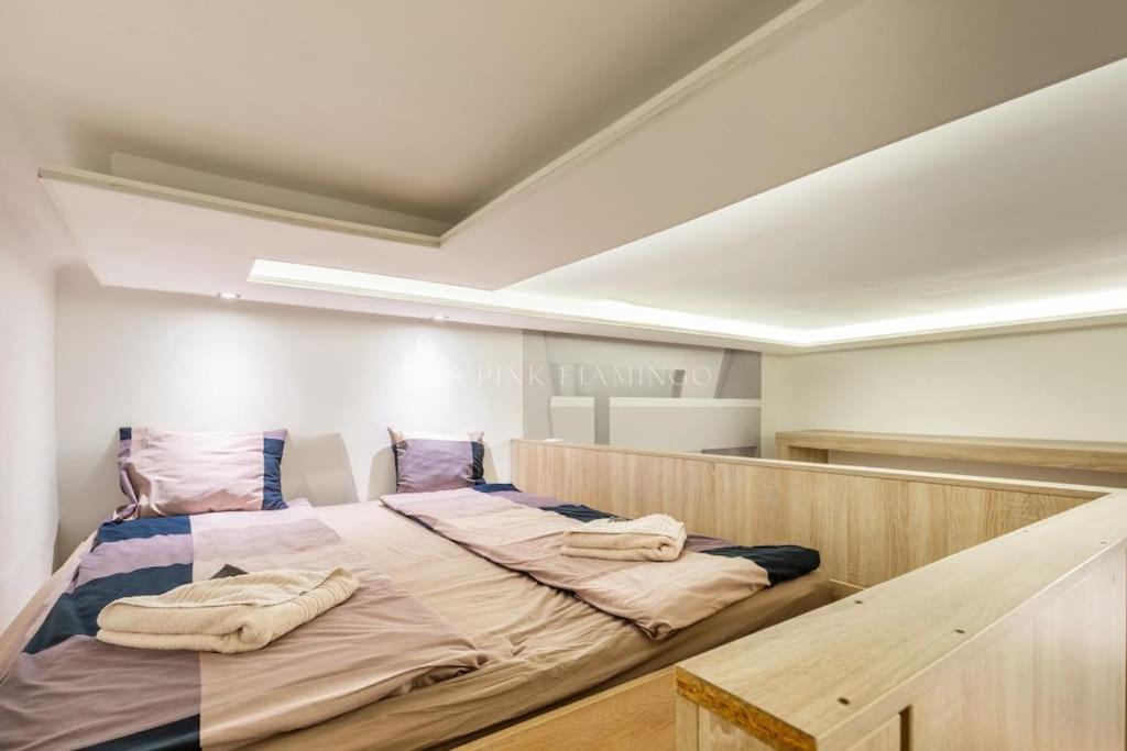 Apartamento Minimal Loft - Pink Flamingo Budapest
